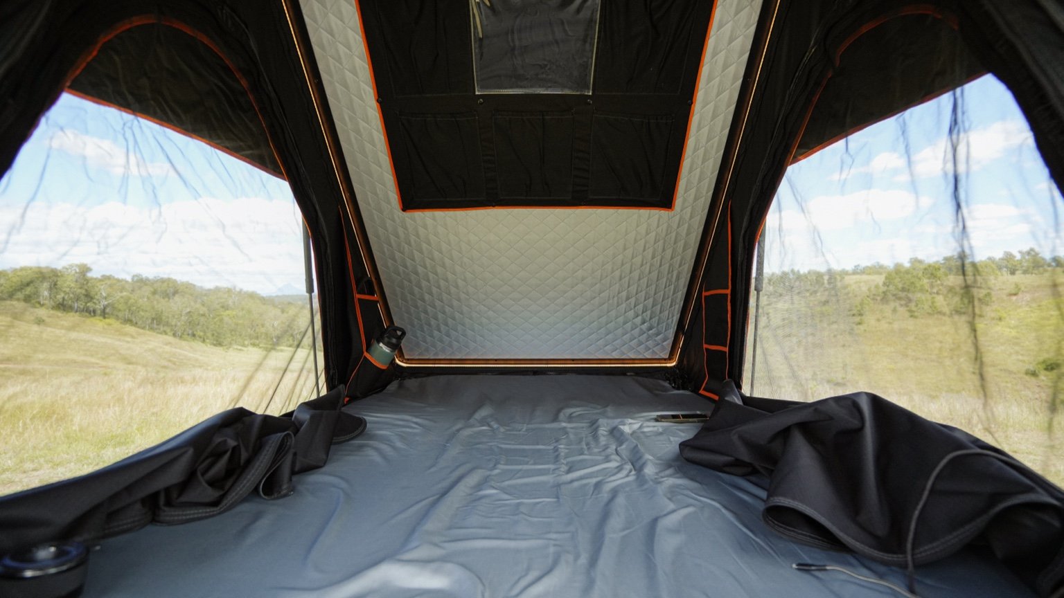 V9 Rooftop Tent + 230W Solar (February)