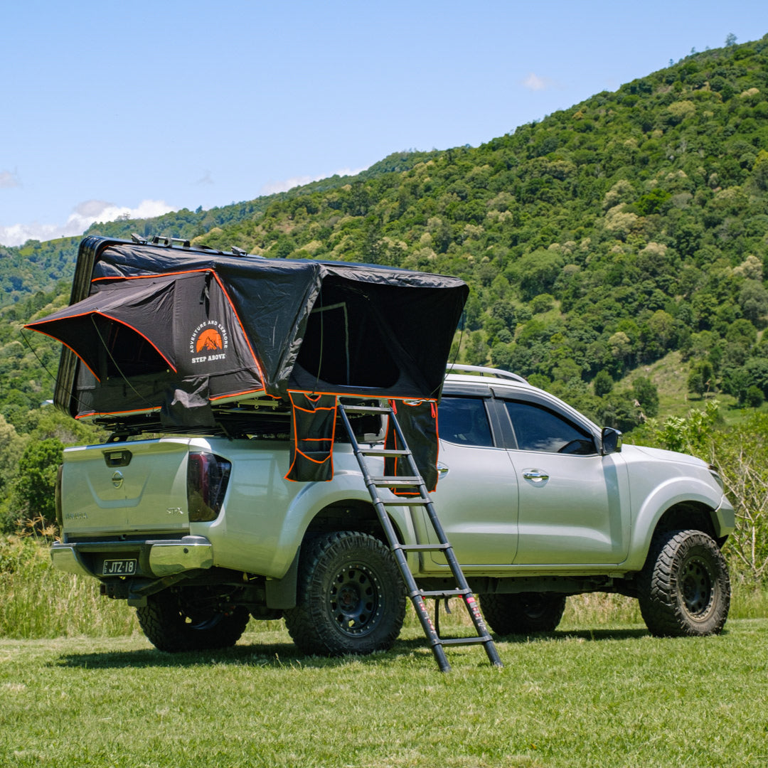 HARD SHELL SIDE-OPENING TENT (pre order February)